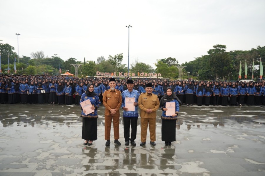 1595 PPPK Tahap I Dilantik, Wali Kota Dumai Tekankan Kedisiplinan dan Semangat Kerja