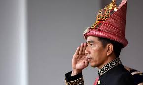 Terburuk Sejak 1975, Jokowi Berpotensi Pecahkan Rekor Defisit Neraca Dagang Tahunan
