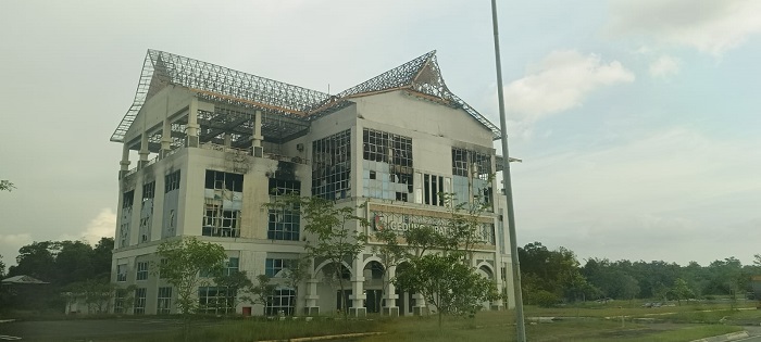 Pemko Tunda Renovasi Gedung Lipat Kajang  Perkantoran Tenayan Raya