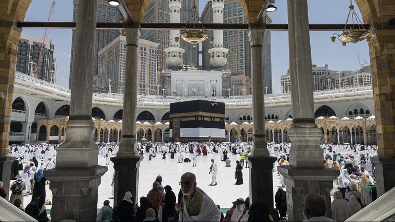 Jemaah Haji Mulai Bergerak ke Arafah pada 4 Juni 2025
