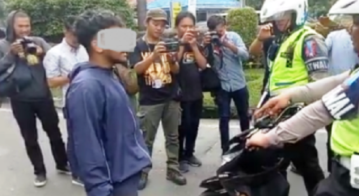 SOK HEBAT... Tak Terima Ditilang, Pemuda Ini Ngaku Keluarga Polisi, Ini yang Terjadi Kemudian