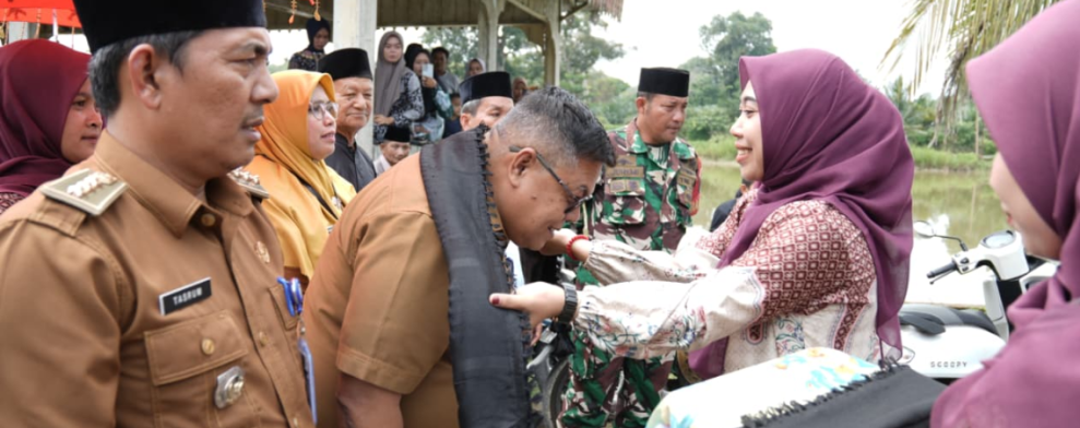 Wakili Bupati, Asisten II Setda Kuansing Hadiri Doa Padang Sambut Penguatan Sentra Padi Kuantan Hilir Seberang