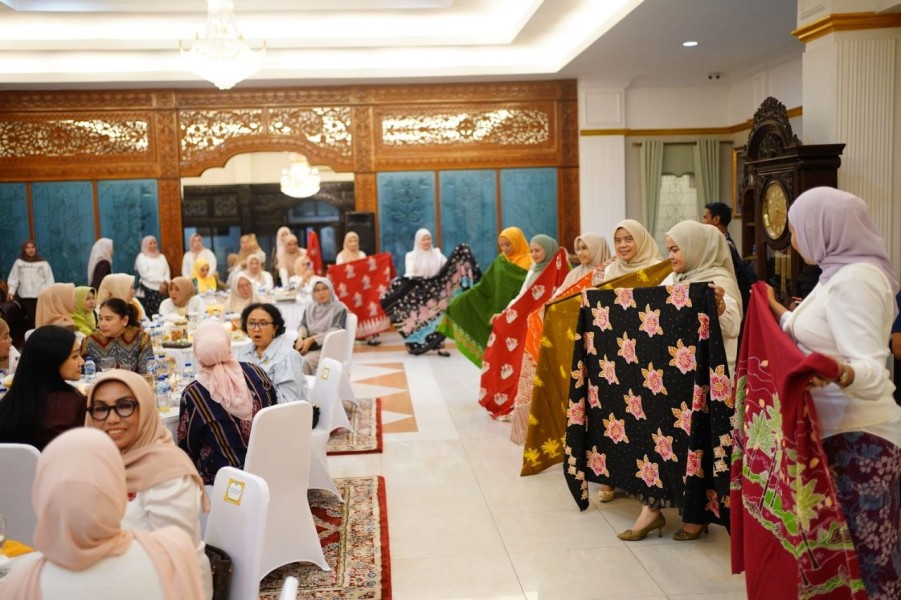 Suasana Hangat Warnai Ramah Tamah Seruni KMP Bersama TP PKK dan DWP Riau