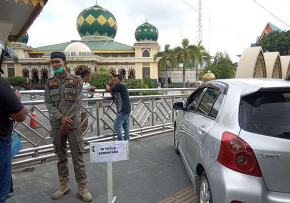 Cegah Sebar Luas Corona, Masjid Paripurna Arrahman Pekanbaru di Sudirman  Ditutup