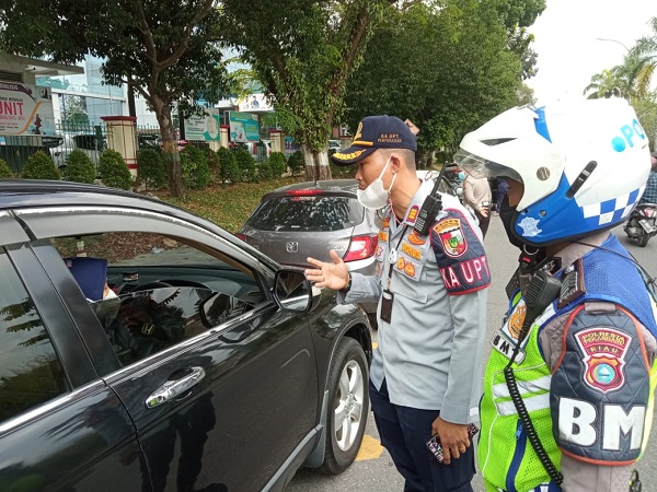 Dishub Pekanbaru Tertibkan Parkir Liar di Sekitaran RSUD Arifin Achmad