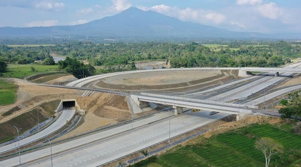 HK Targetkan Jalan Tol Trans Sumatera di Riau dan Sumbar Terhubung 2024