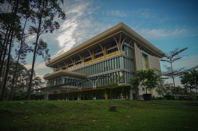 UIR Buka Pendaftaran Mahasiswa Baru 2025, Empat Prodi FKIP Gratiskan Biaya Pendaftaran