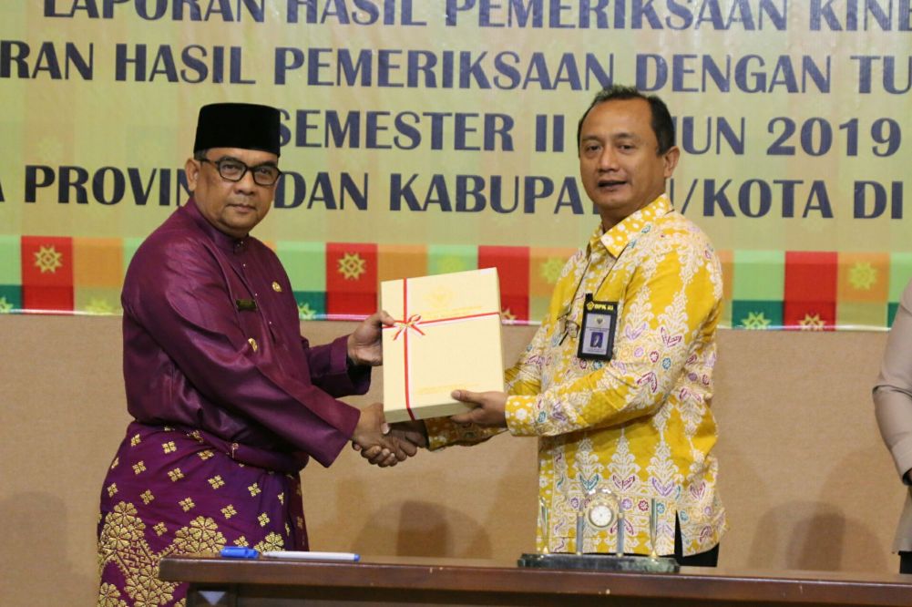 Wagubri Terima Penyerahan LHP Semester II Tahun 2019 dari BPK