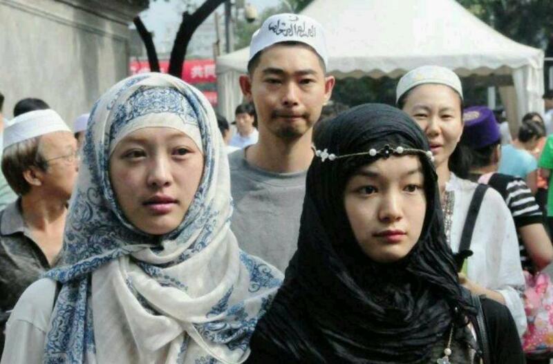 Indonesia Tak Tegas Soal Muslim Uighur, Jubir Prabowo-Sandi: Utang dan Investasi Besar China Diduga Jadi Penyebab