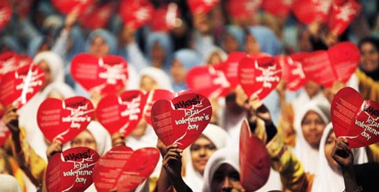 Ketua MUI KH Makruf Amin  Larang Umat Muslim Ikut Rayakan Hari Valentine, Ini Alasannya...