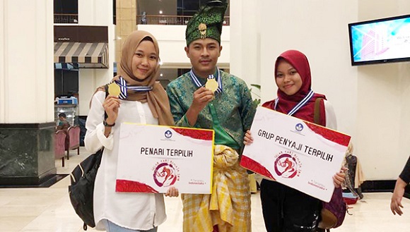 Mahasiswi Polbeng Raih Penari Terbaik Tari Remaja Kemendikbud