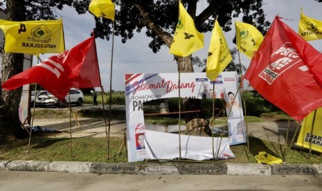 Hinca Sebut Ada 'Institusi Siluman' di Balik Perusakan Atribut Demokrat di Pekanbaru, Siapa?