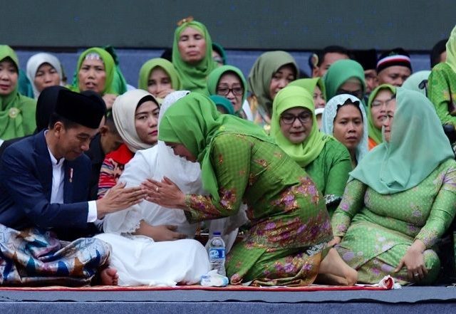TAKABUR...Beri Sambutan Harlah Muslimat NU, Said Aqil: Yang Saya Muliakan Presiden 2019-2024 Bapak Jokowi