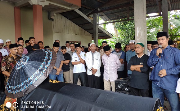 Politisi  Asal Pangean, H. Nayarlis Tutup Usia, Andi Putra: Kita Kehilangan Seorang Panutan Masyarakat
