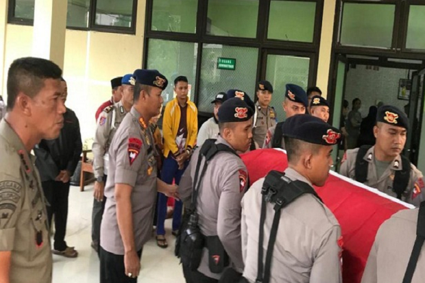 Tewas Tersambar Petir Saat Latihan, Anggota Brimob Bripda Rizky Setiawan Pratama Bakal Dikebumikan di Siak-Riau