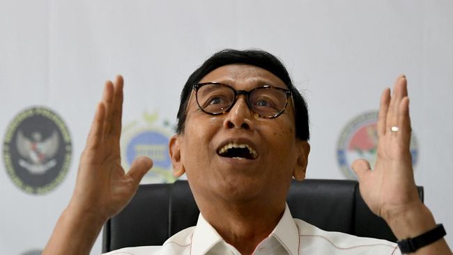 Wiranto: Jokowi Beri Perhatian Khusus  dan Serius Tangani Karhutla di Riau