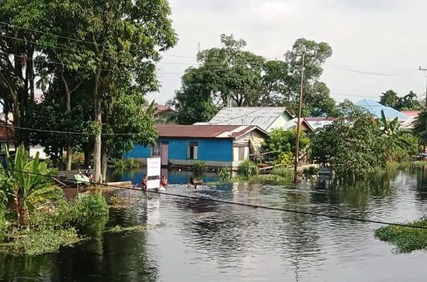 Lebaran, Pemukiman Warga Bumi Ayu Dumai  Dilanda Banjir Pasang Keling