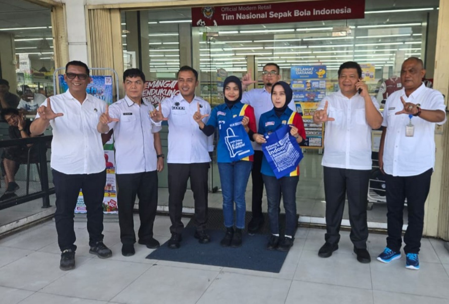 Tim Disperindag dan DLHK Pekanbaru Sidak Soal Larangan Penggunaan Kantong Belanja Plastik