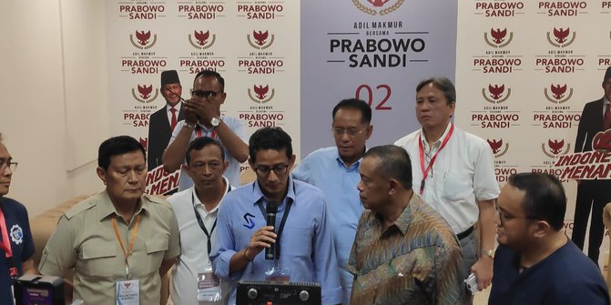 Inventarisir Kecurangan, Malam-malam Sandiaga Inspeksi ke Kantor BPN