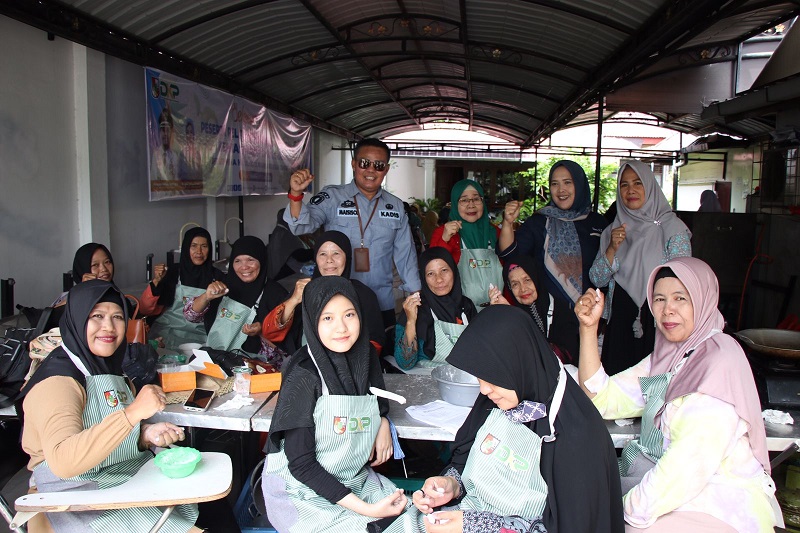 Semangati Para Ibu Kampung Pangan: Produk Pekanbaru Harus Bisa Jadi Tuan di Negeri Sendiri