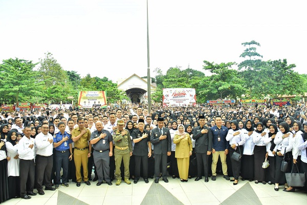 Bupati Kampar Resmi Di Lantik Sebanyak 2.868 CPNS dan P3K