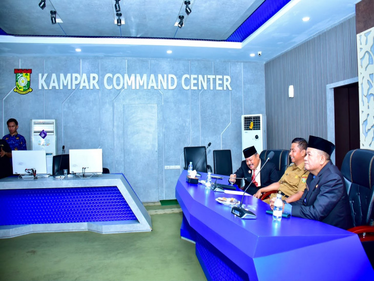 Ikuti Zoom Meeting Satgas Perlinsos, Bupati Kampar: Perkuat Data agar Bansos Terarah dan Tepat Sasaran