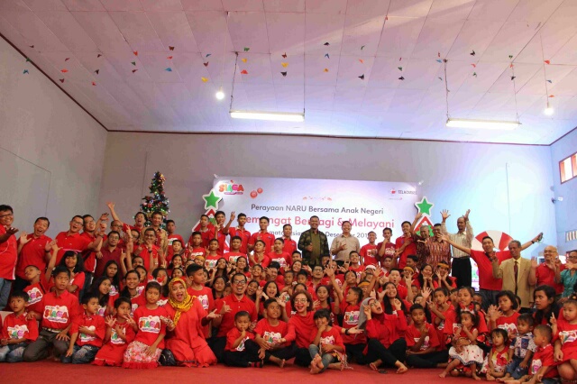 Sambut Natal, Telkomsel Berbagi Bersama 5.000 Anak di 4 Kota