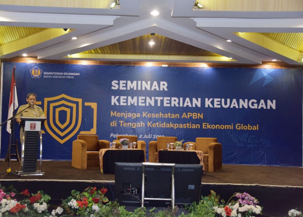 Sekdaprov Riau Sebut Pertumbuhan Ekonomi Riau 2019 Membaik