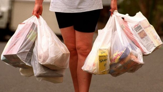 Pemko Ngaku Belum Siap Terapkan Larangan Kantong Plastik di Pekanbaru