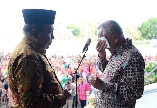 ANDI RACHMAN MENANGIS Gugah Simpati Masyarakat Riau: SAYA IZIN BERANGKAT...