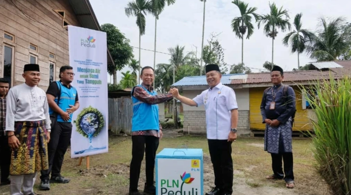 Bupati Asmar Apresiasi Bantuan Air Bersih PLN, Usulkan Penambahan 100 Titik Sumur Bor