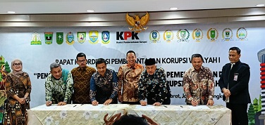 Bupati Kampar Hadiri Rapat koordinasi Penguatan Sinergi Kolaborasi  bersama KPK