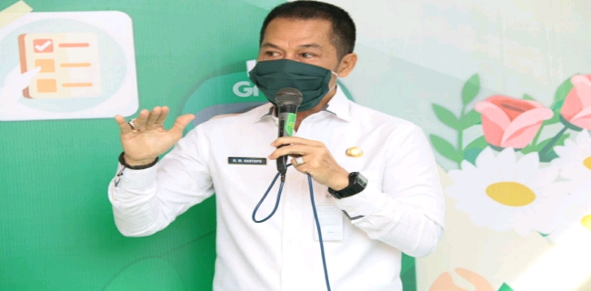Di Kota Ini, Jika Anda Tak Patuh Protokol Kesehatan, Siap-siap Potong Rumput dan Nyapu Jalanan
