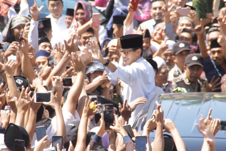 Berkunjung ke Lombok Barat, Sandiaga Uno Diteriaki 'Presiden, Presiden, Presiden'