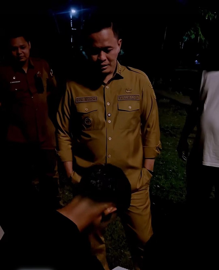 Malam-malam, Agung Sidak ke Taman Kota