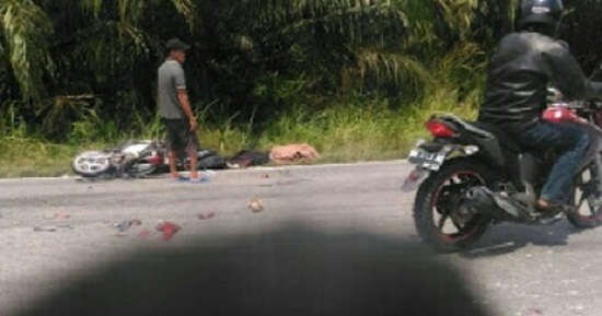 INNALILLAH...Tabrak Lari Truk di Maredan, Dua Mahasiswi UIN Suska Korban, Satu Meninggal Dunia...