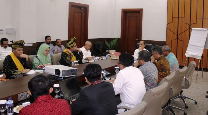 Terima Rombongan LAMR, Wamen ESDM Dukung BUMD Riau Ikut Kelola Blok Rokan