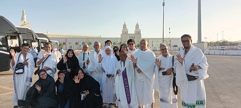 445 Jemaah dan Petugas Kloter Lertama Riau/BTH - 03 di Dorong ke Makkah