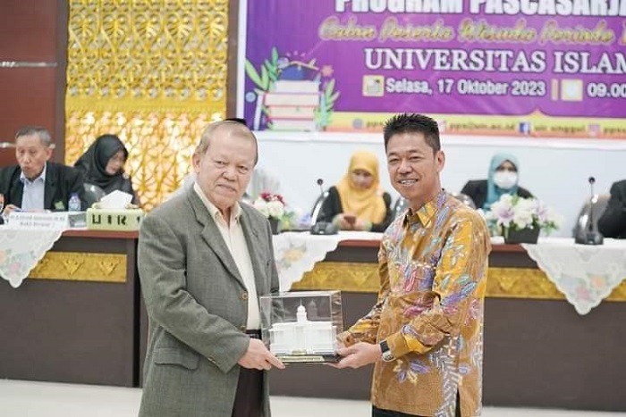 Bupati Rohil Resmi Menyandang Gelas Magister Sain (M,SI)