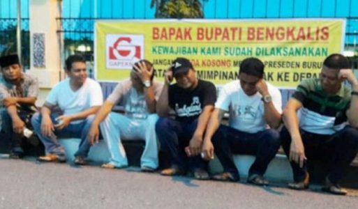 TERLILIT HUTANG PADA RENTENIR DAN BANK, Kontraktor Berharap Komitmen Pemkab Bengkalis