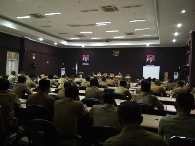 Tak Capai Target, Bupati Ancam Tak Berikan OPD Izin Perjalanan Dinas