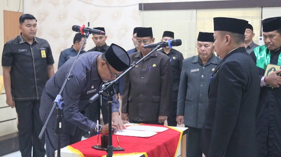 Bupati Inhil Lantik 19 Pejabat Administrator Dan Pengawas, Tekankan Kinerja Dan Integritas ASN