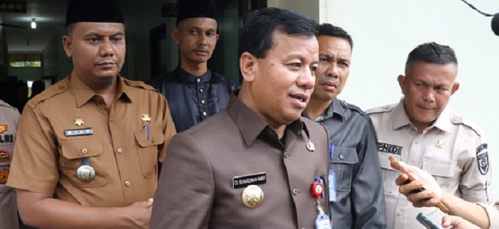 Tak Hanya Sekolah, Suhardiman Amby Minta Prasarana Jalan Dijadikan Prioritas Pembangunan di LTD