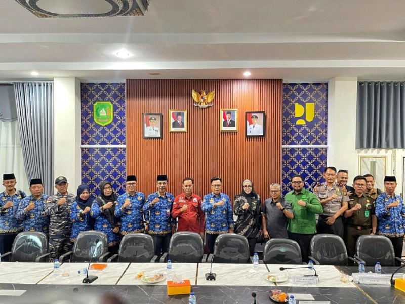 Bupati Asmar Minta DPR RI Turun Tangan Carikan Solusi Terkait Penutupan Panglong Arang di Meranti