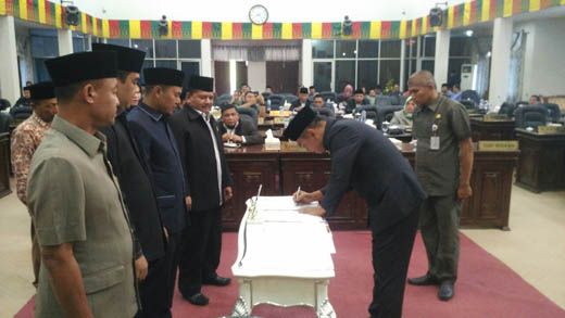 APBD Rohul 2018 Sebesar Disahkan Rp1,334 Triliun, Ini Harapan Bupati Suparman