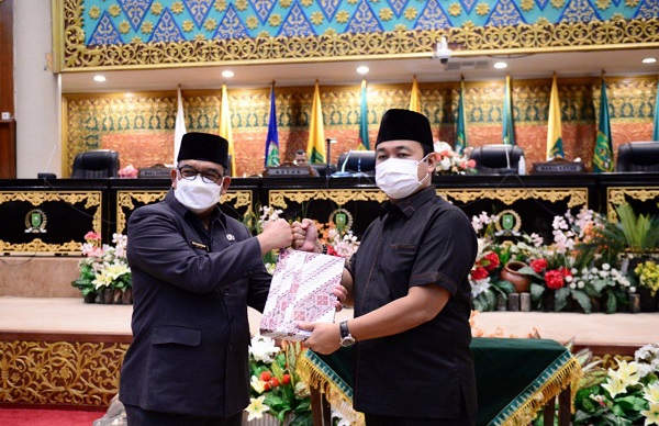 DPRD Riau Setujui Ranperda Rencana Umum Energi Daerah Tahun 2021-2050
