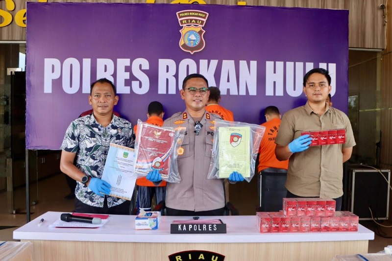 Jual Rokok Tanpa Pita Cukai, Wanita di Rohul Ditangkap Polisi