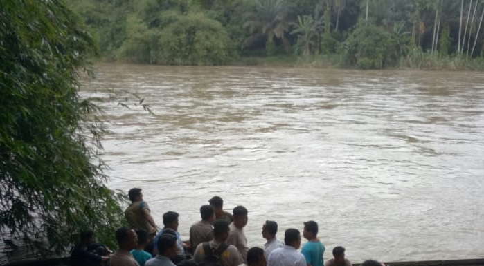 Buat Pondok di Tepi Sungai, Dua Warga Hilang Tertimbun Longsor di Rokan IV Koto