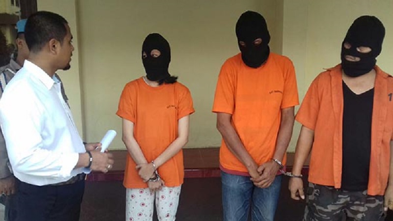 NEKAT...Berdalih Terlilit Utang, Bu Dokter Gelapkan 24 Unit Mobil Mewah