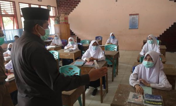 Alfedri: Pemkab Siak Alokasikan Beasiswa untuk Siswa SMA dan SMK Berprestasi Tahun Ini